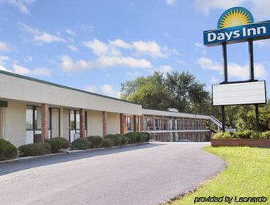 Days Inn By Wyndham Bedford Εξωτερικό φωτογραφία